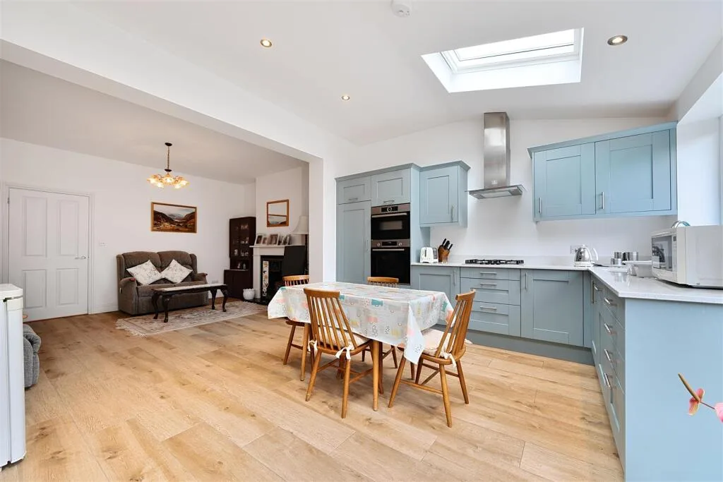 3 bedroom detached house for rent