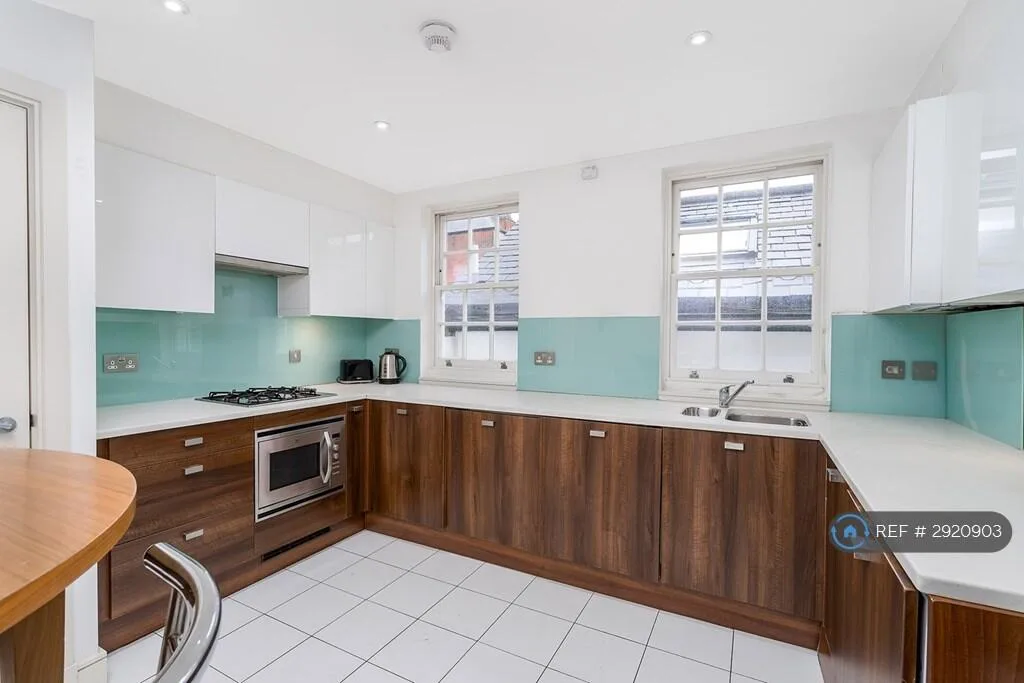 4 bedroom terraced house for rent