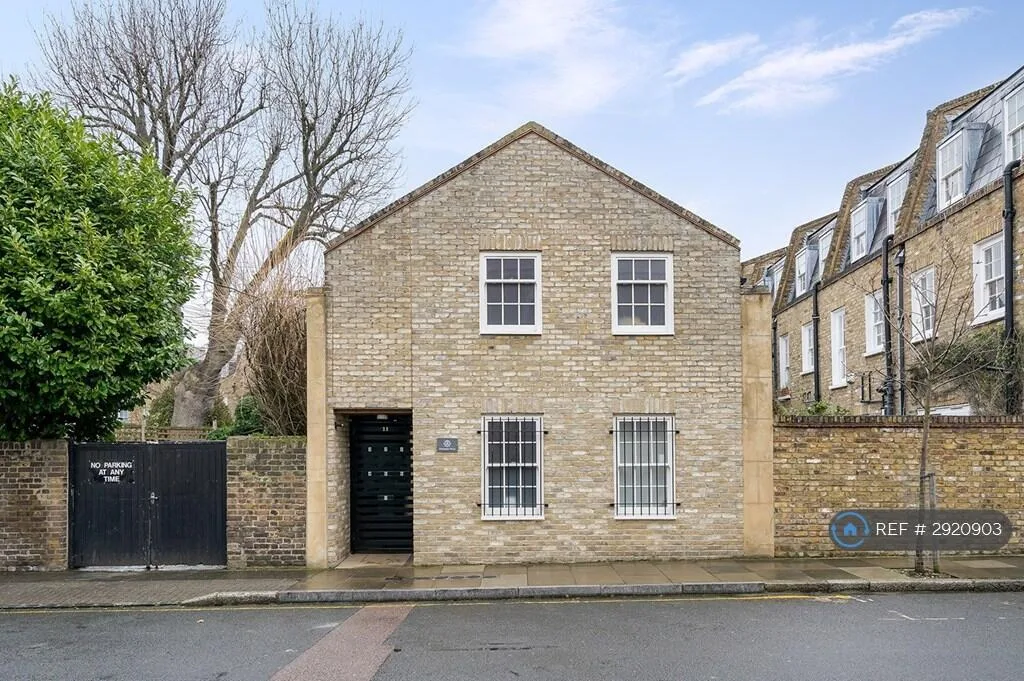 4 bedroom terraced house for rent