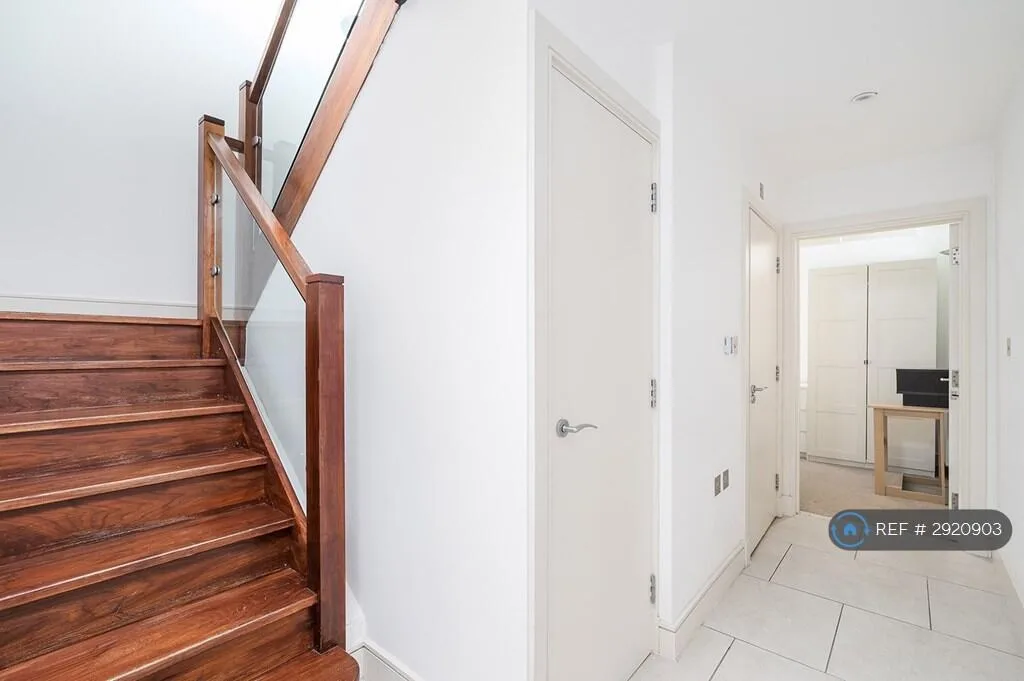 4 bedroom terraced house for rent