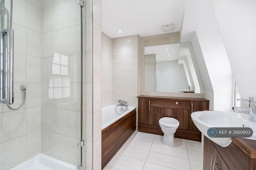4 bedroom terraced house for rent