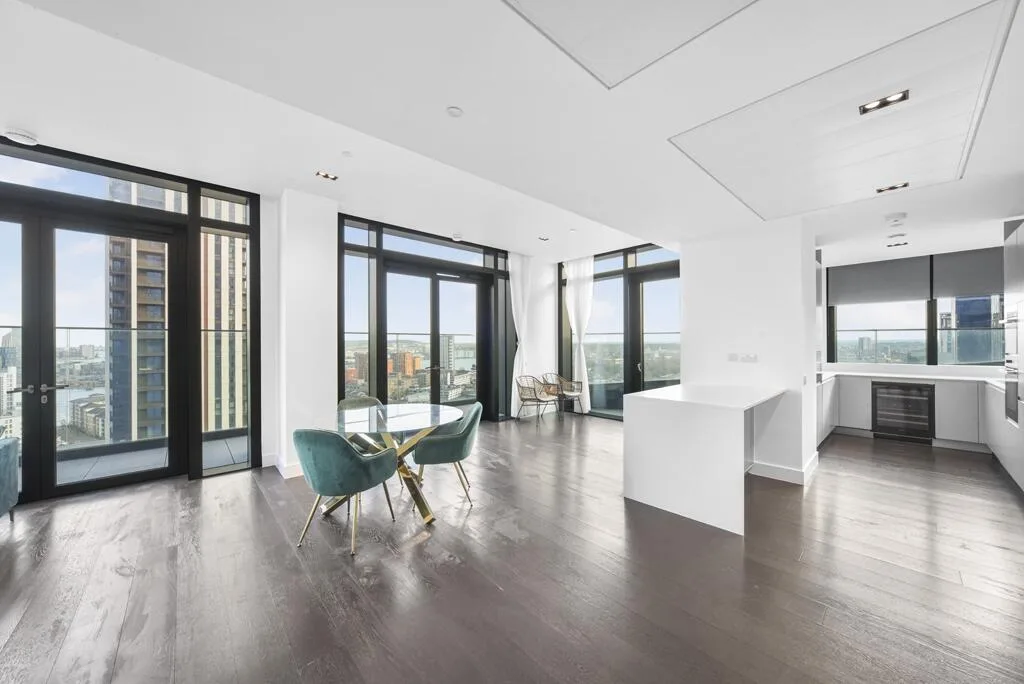 3 bedroom flat for rent