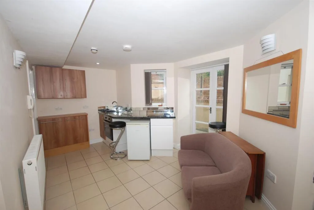 Studio apartment for rent