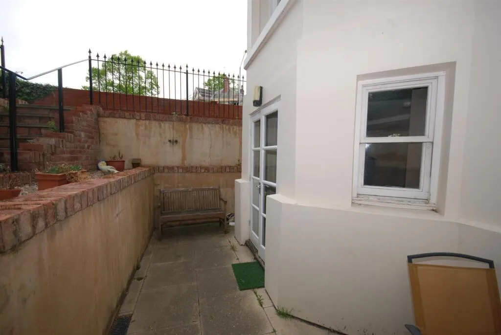 Studio apartment for rent