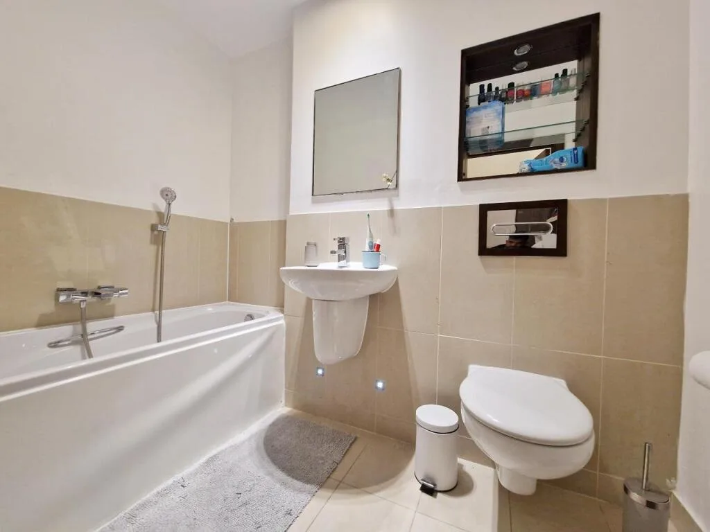 2 bedroom flat for rent