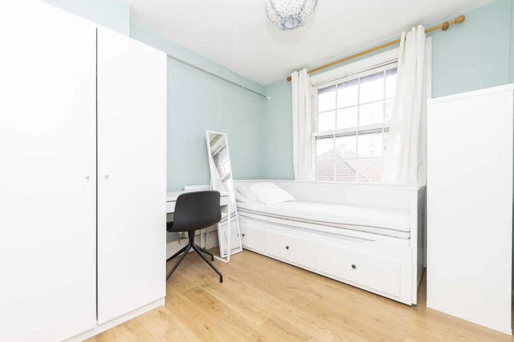 3 bedroom flat for rent