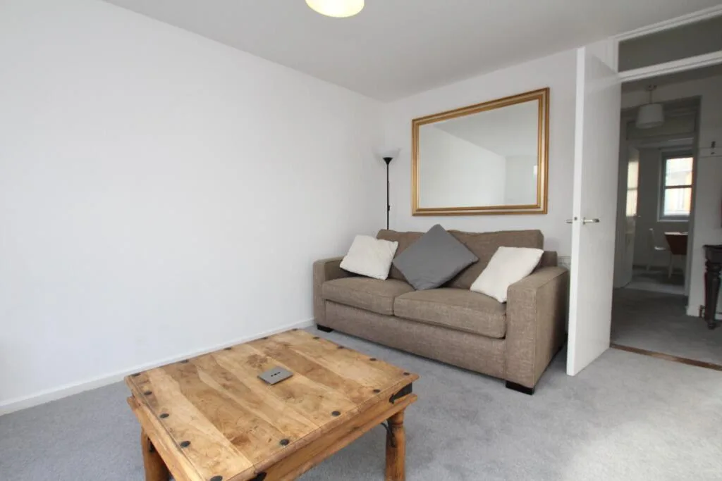 1 bedroom apartment for rent