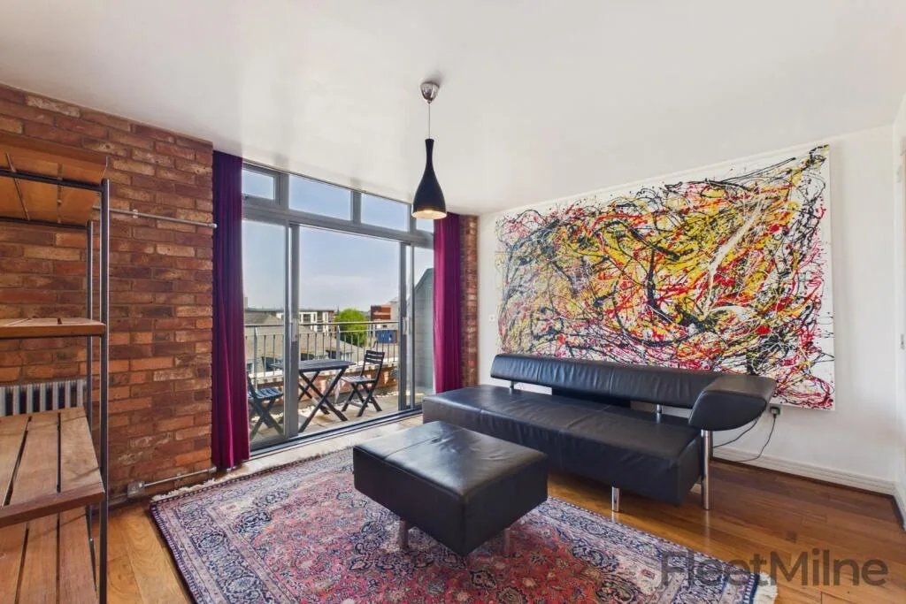 2 bedroom penthouse for rent