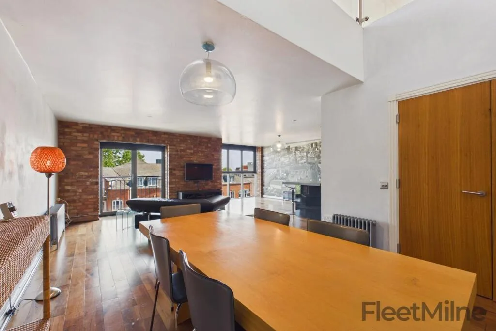2 bedroom penthouse for rent