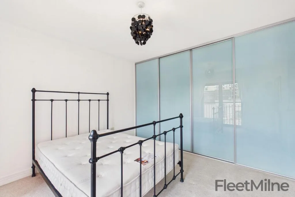 2 bedroom penthouse for rent
