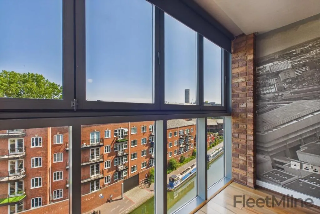 2 bedroom penthouse for rent