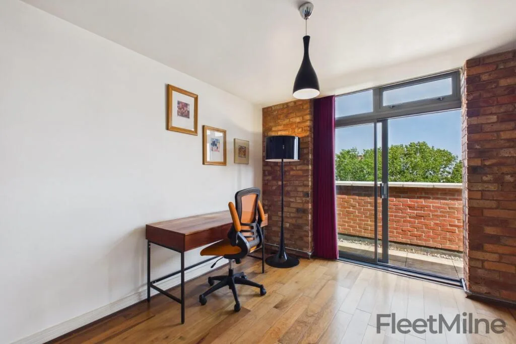 2 bedroom penthouse for rent
