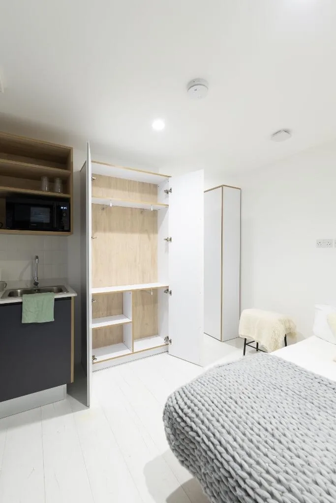 Studio flat for rent