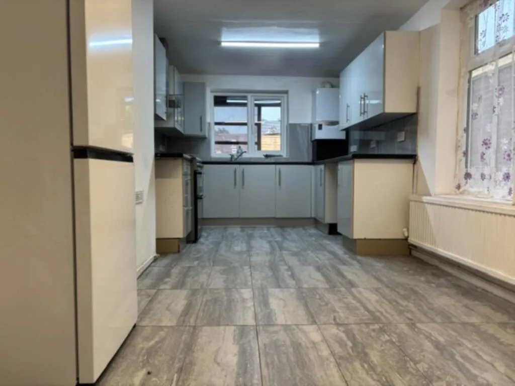 4 bedroom house for rent