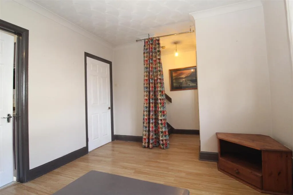 1 bedroom house for rent