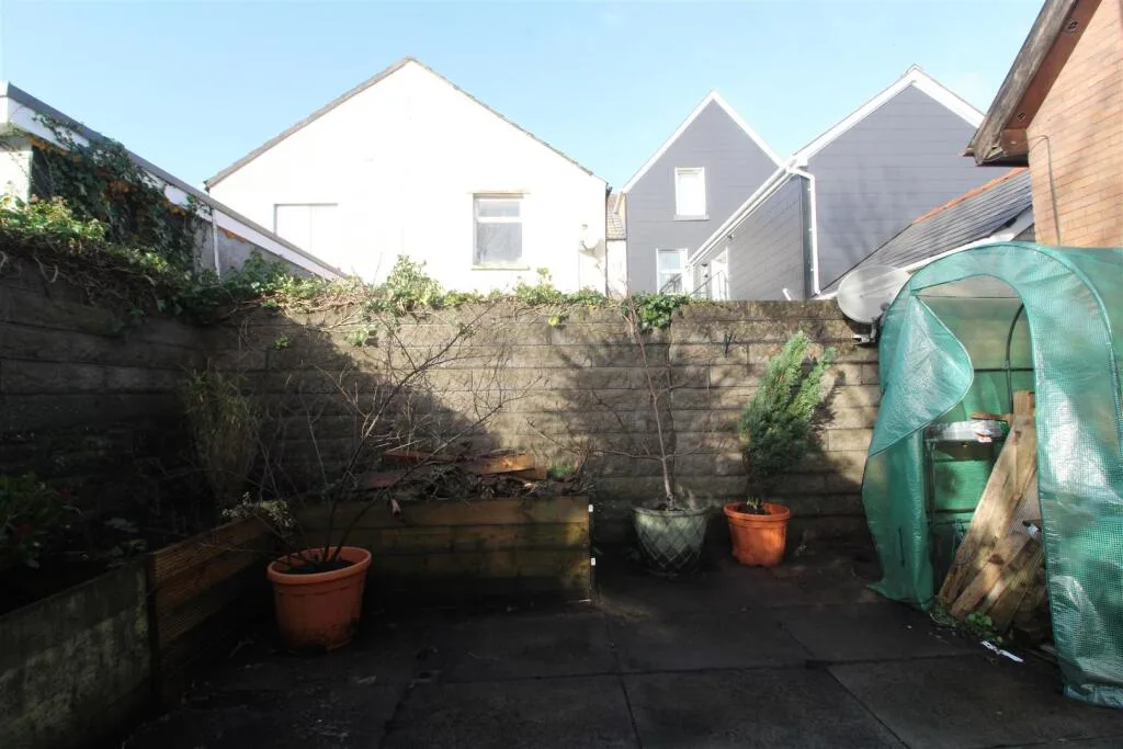 1 bedroom house for rent