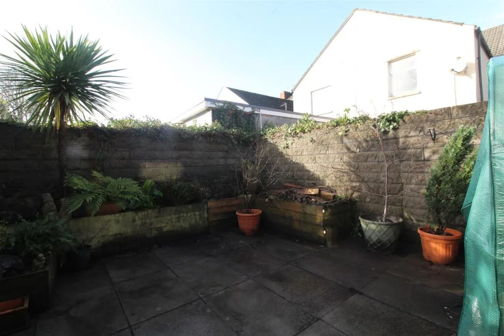 1 bedroom house for rent