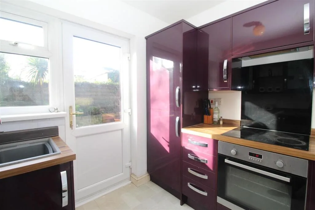 1 bedroom house for rent