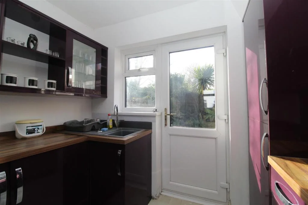 1 bedroom house for rent