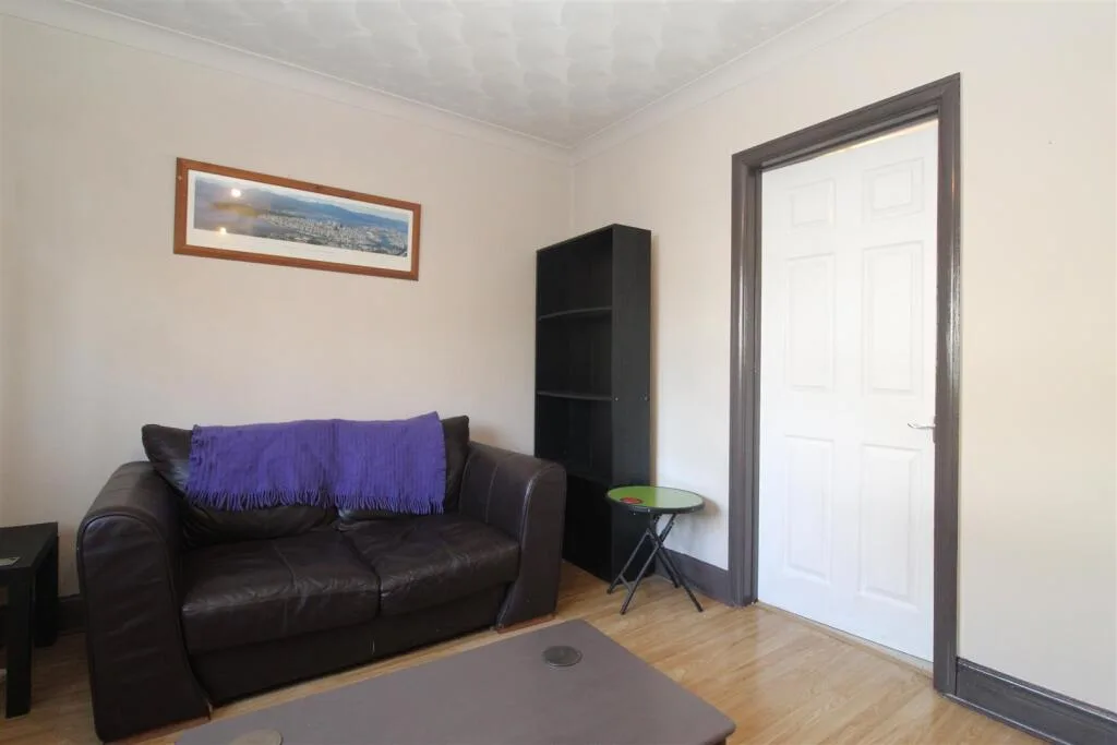 1 bedroom house for rent