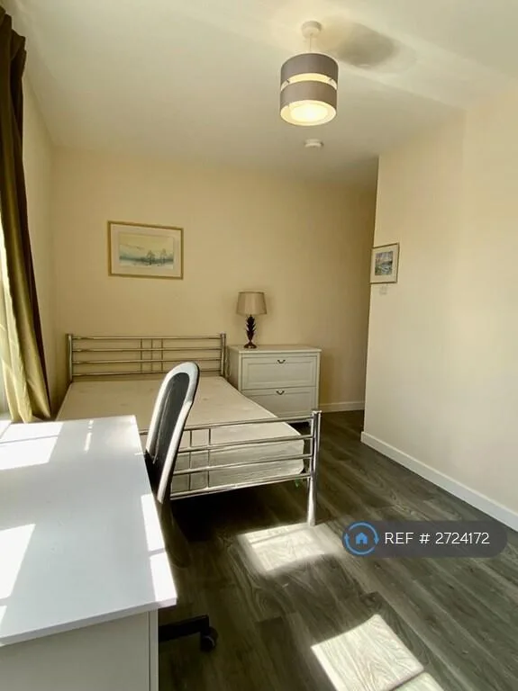 1 bedroom house share for rent