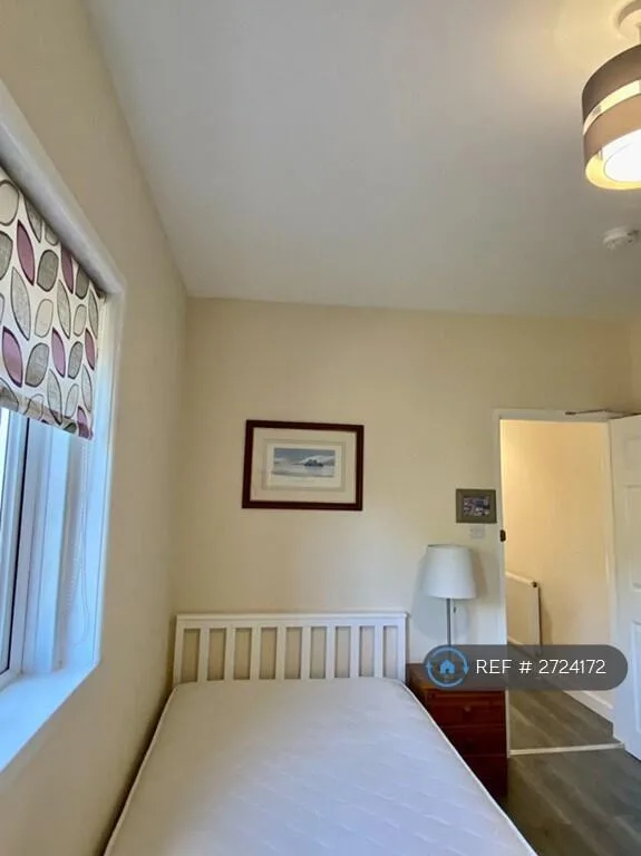 1 bedroom house share for rent