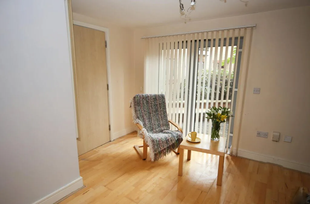 1 bedroom ground floor flat for rent