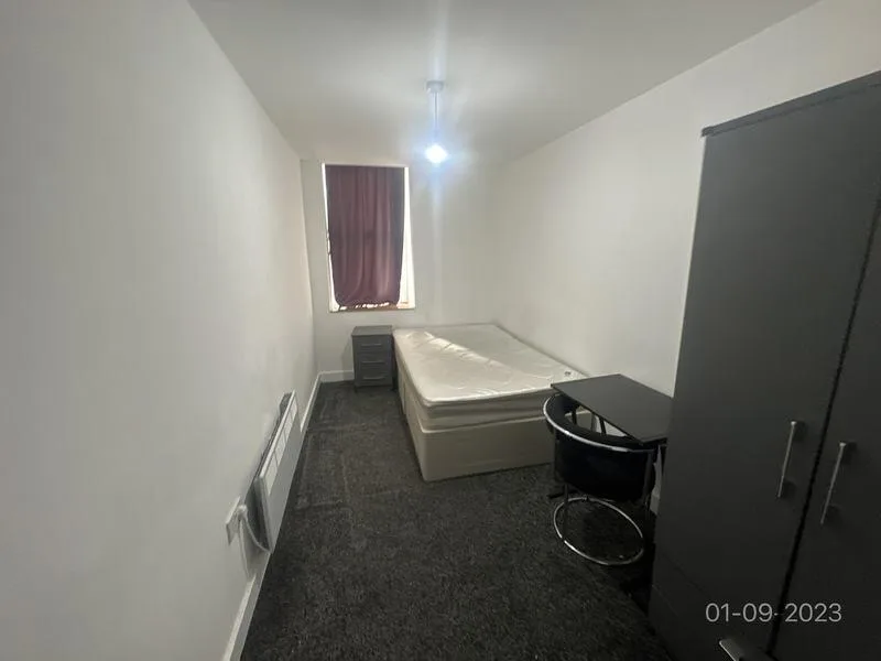 3 bedroom flat for rent