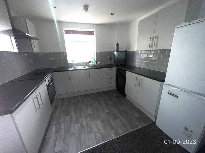3 bedroom flat for rent