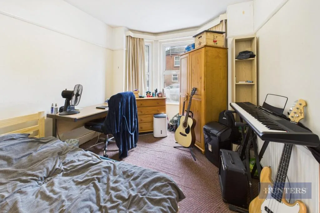 3 bedroom end of terrace house for rent