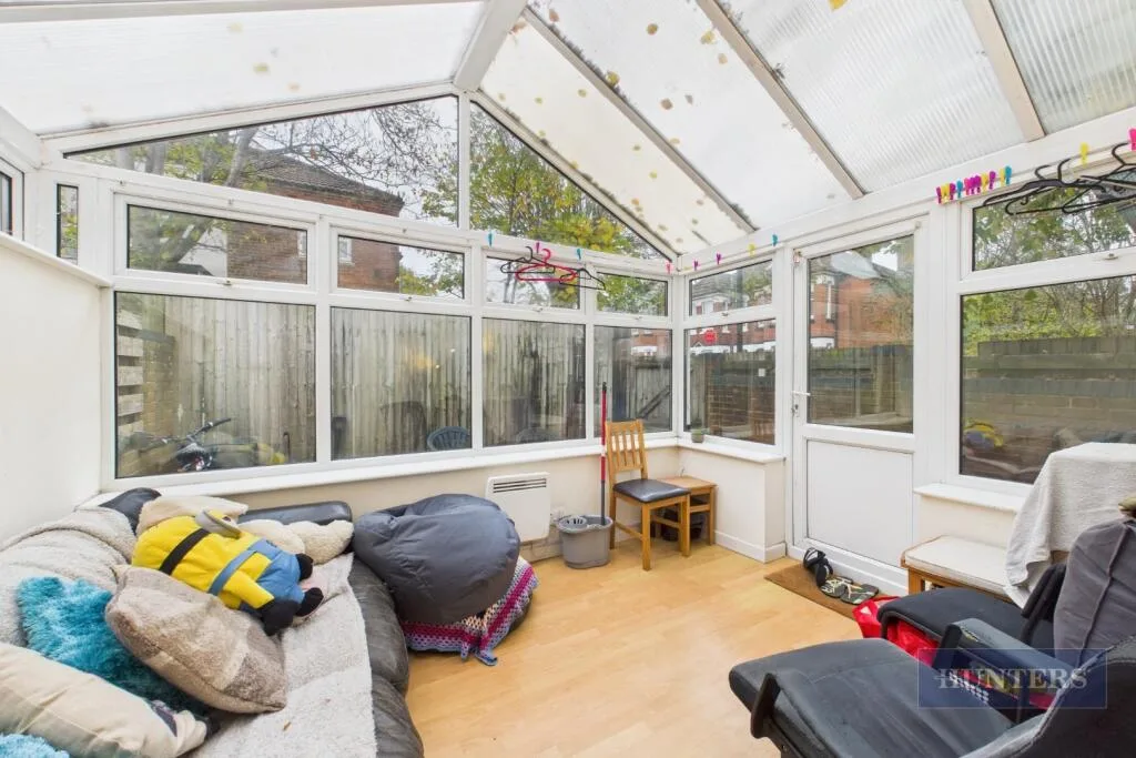 3 bedroom end of terrace house for rent