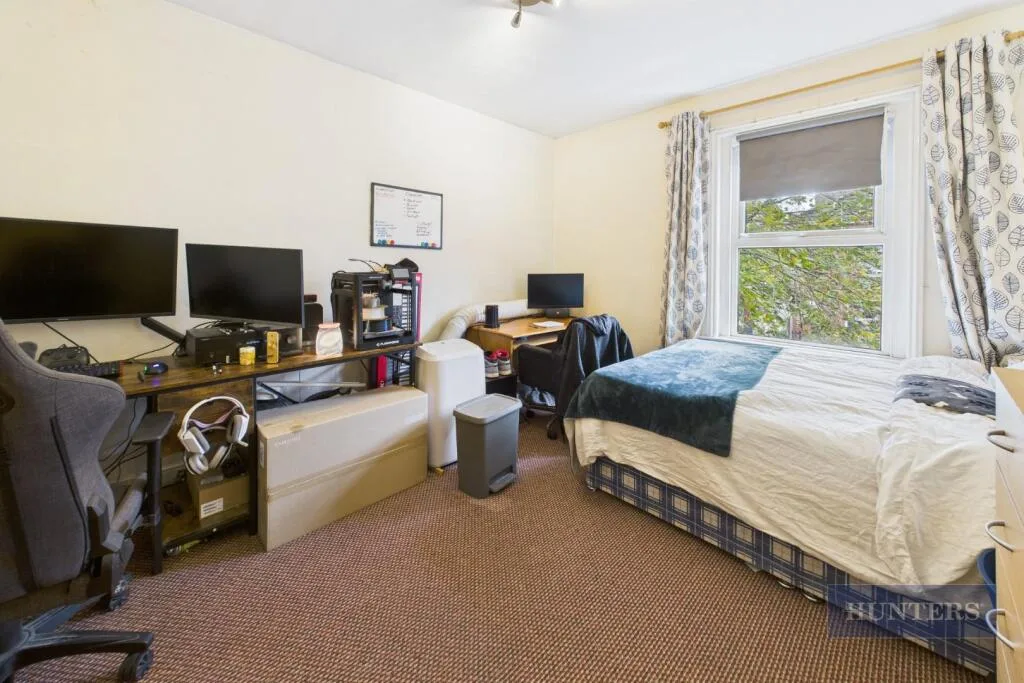 3 bedroom end of terrace house for rent
