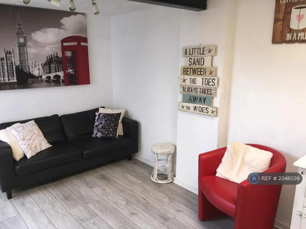 1 bedroom house share for rent