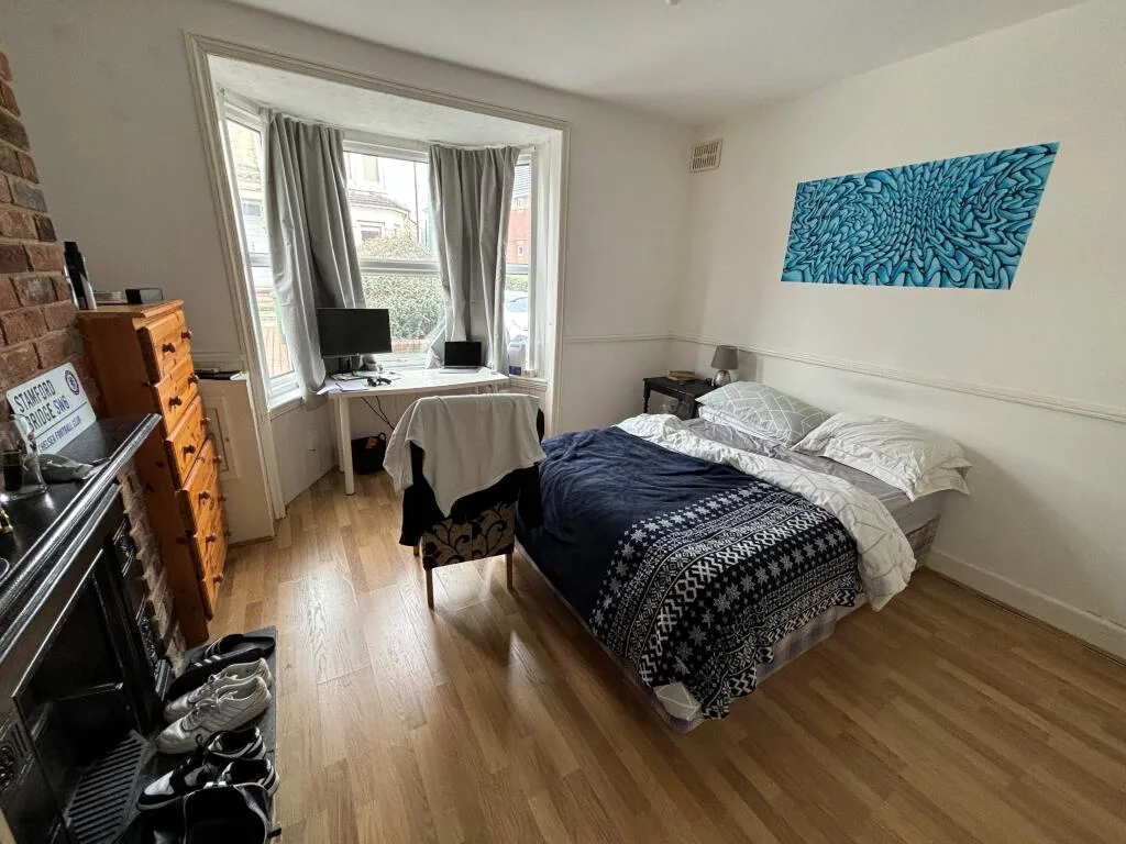 3 bedroom house share for rent