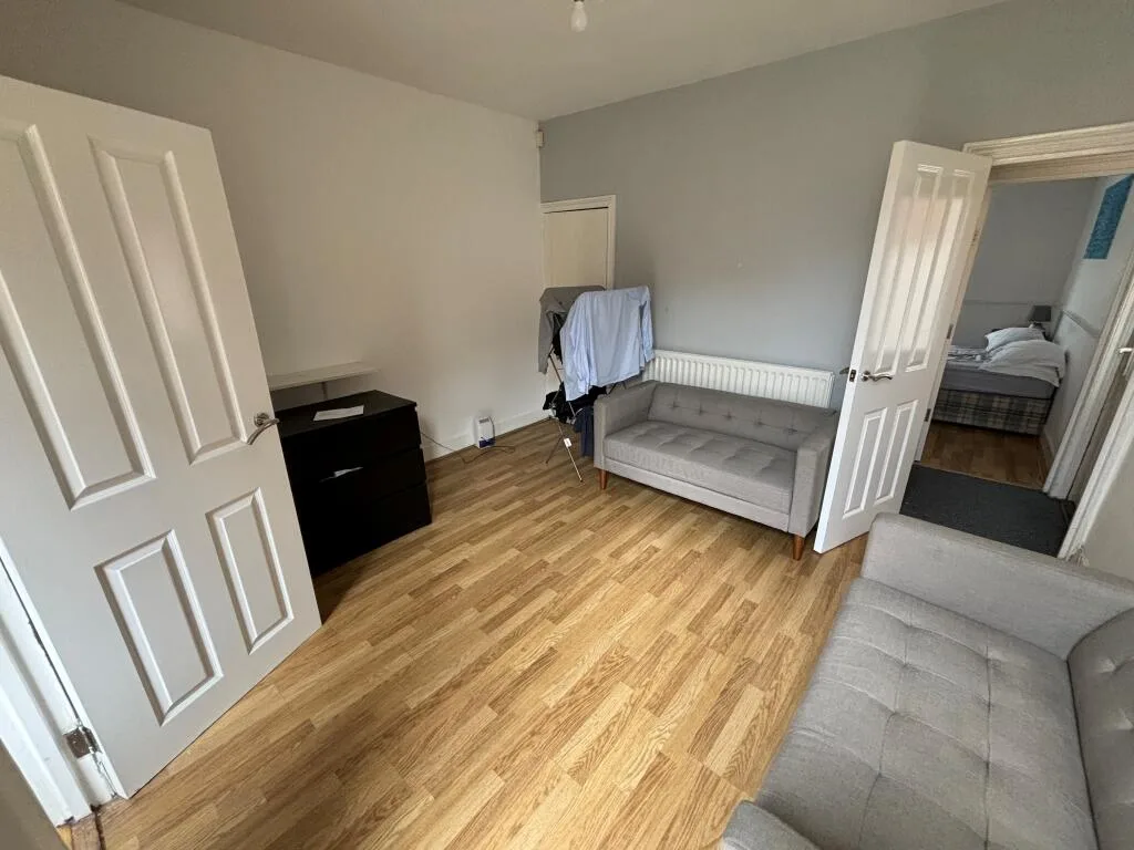 3 bedroom house share for rent