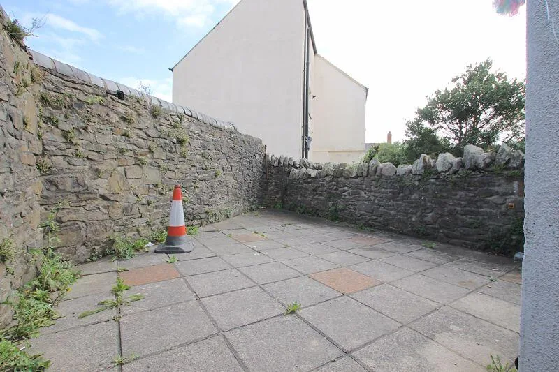 4 bedroom terraced house for rent