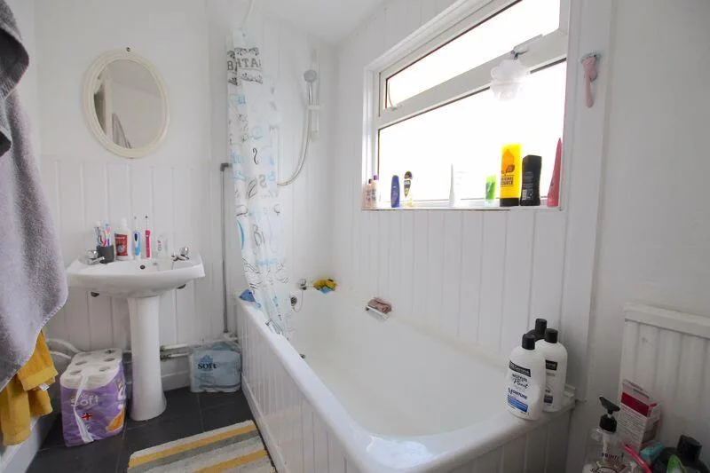 4 bedroom terraced house for rent