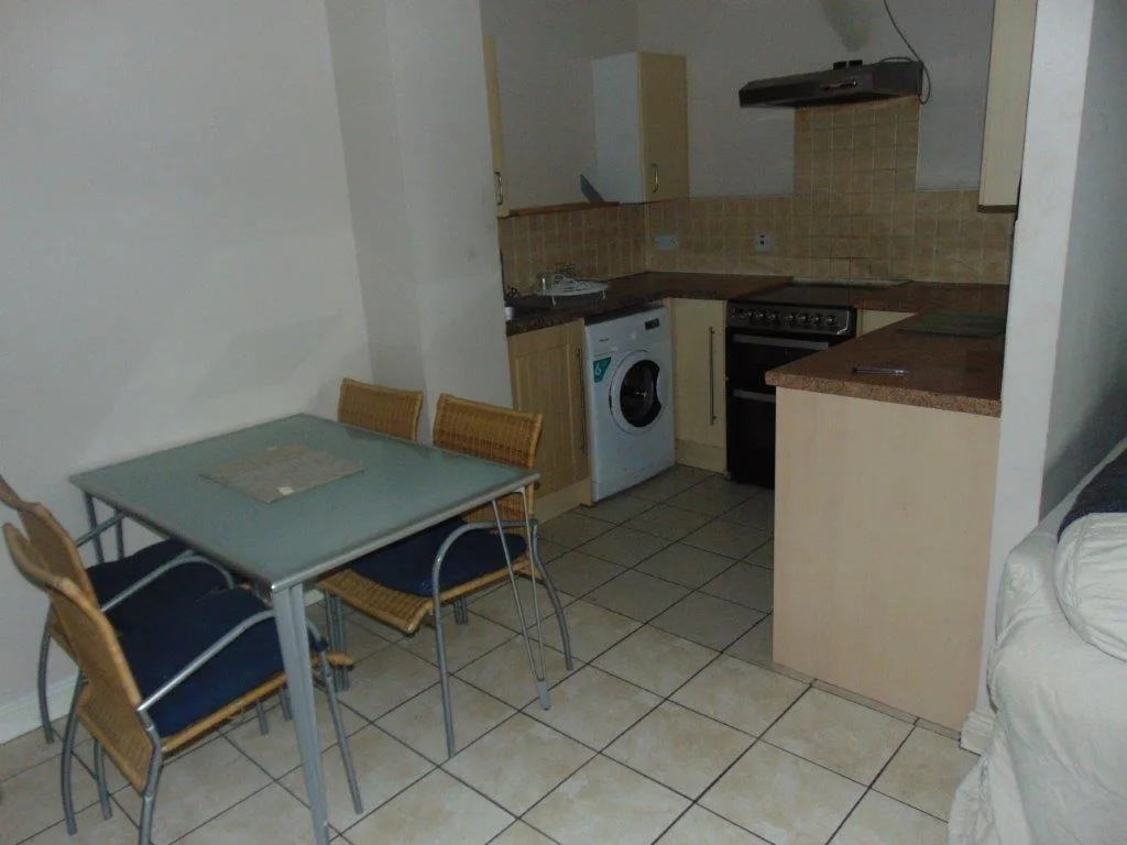 3 bedroom ground floor flat for rent