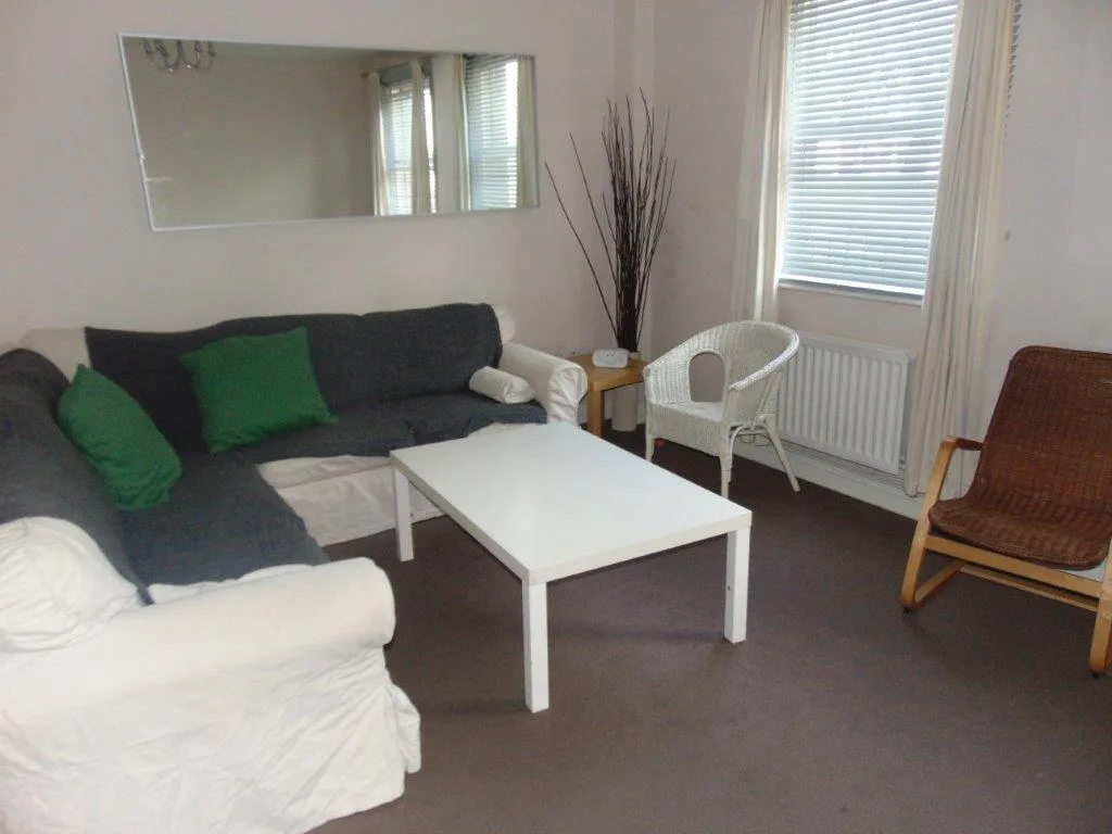 3 bedroom ground floor flat for rent