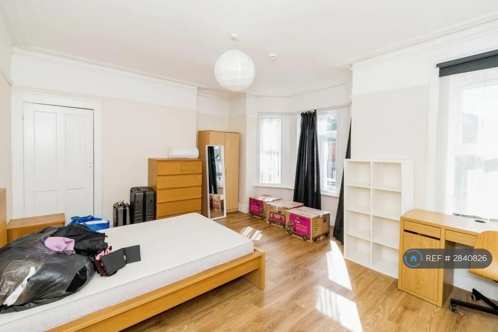 1 bedroom house share for rent