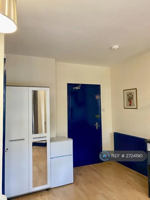 1 bedroom house share for rent