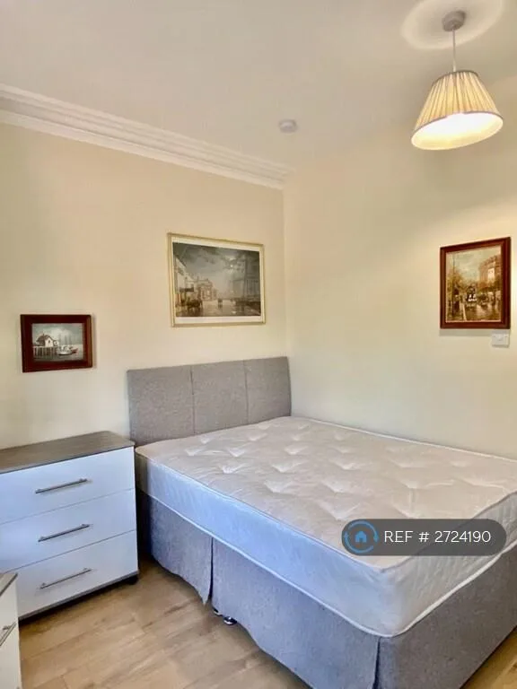 1 bedroom house share for rent