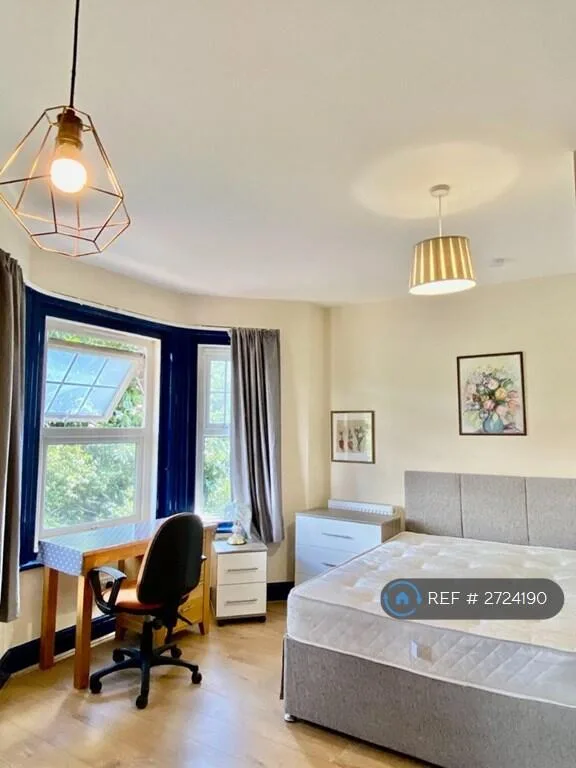1 bedroom house share for rent