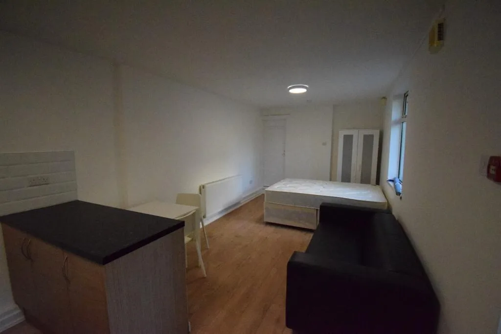 1 bedroom house for rent