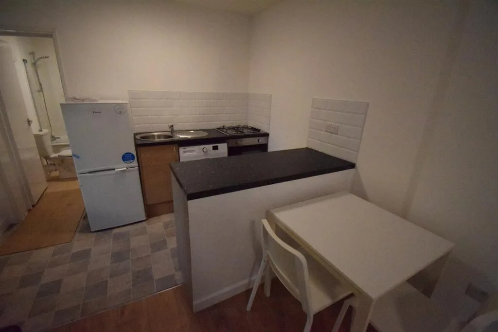 1 bedroom house for rent