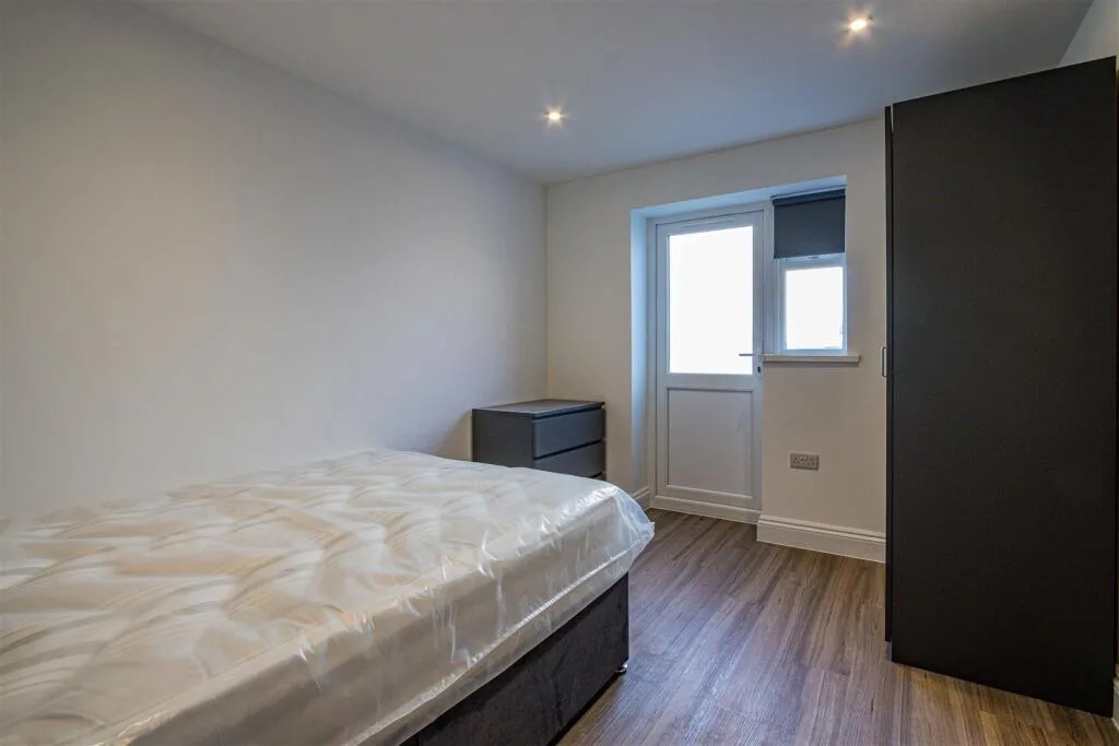 1 bedroom private hall for rent