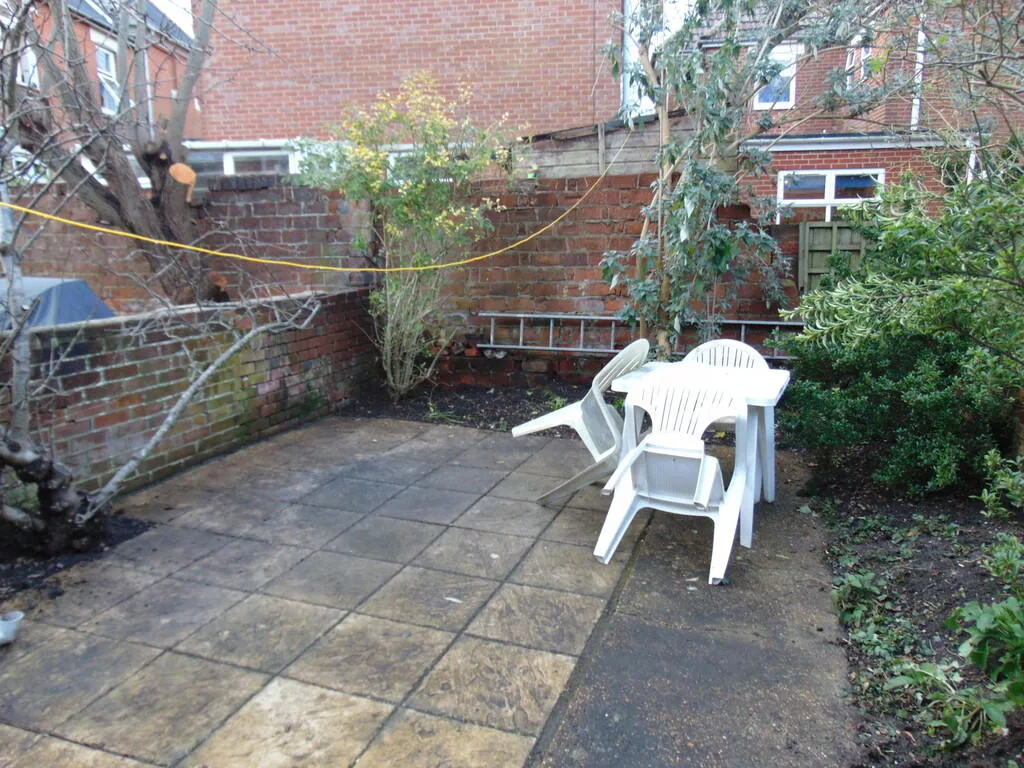 3 bedroom semi-detached house for rent
