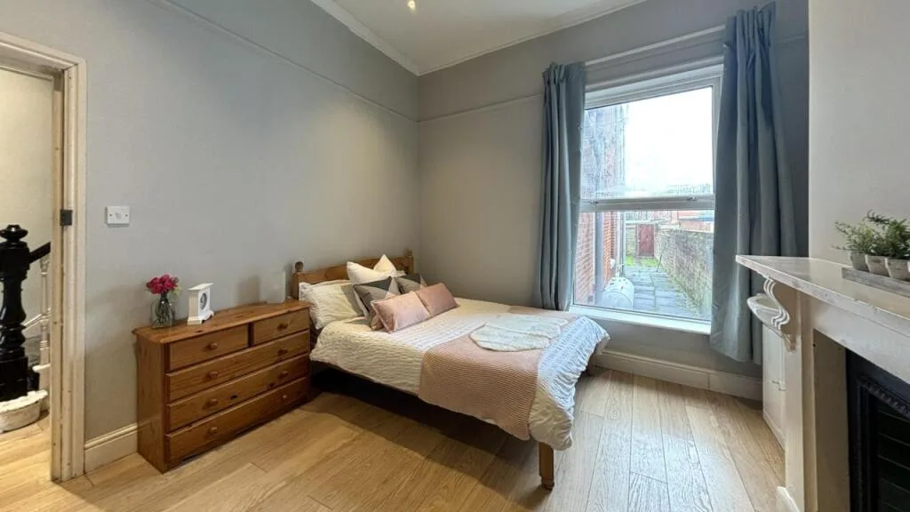 1 bedroom house share for rent
