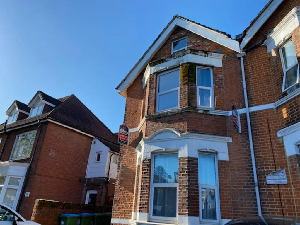 1 bedroom house share for rent