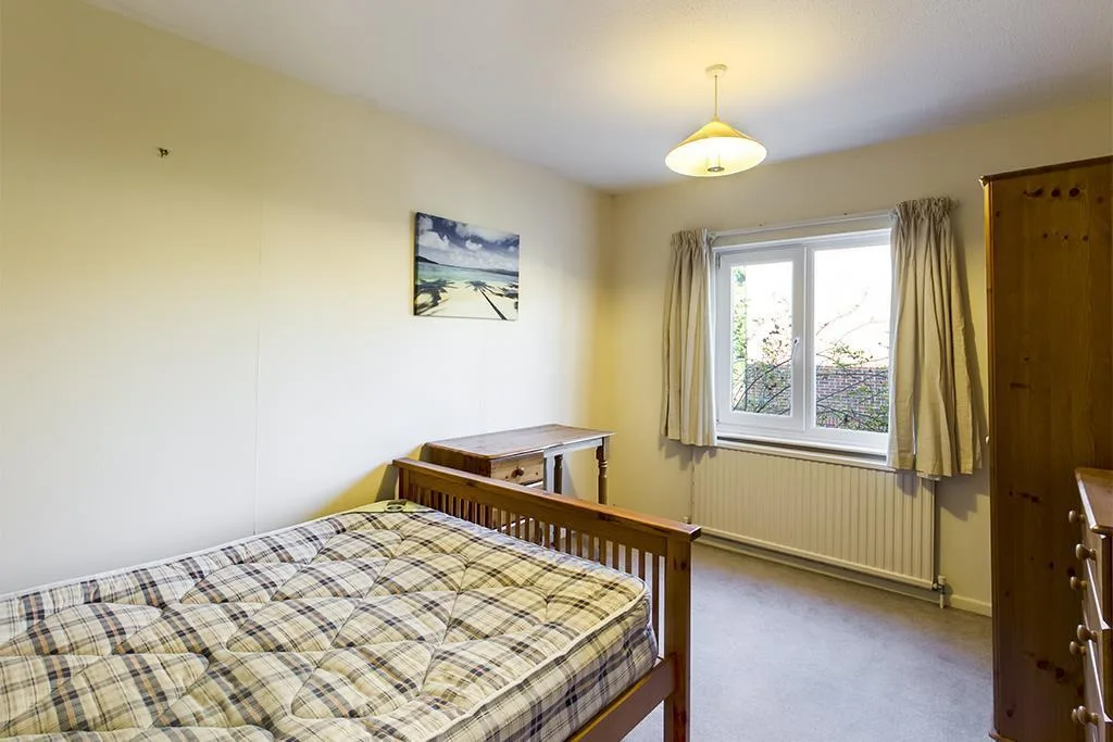 1 bedroom house share for rent
